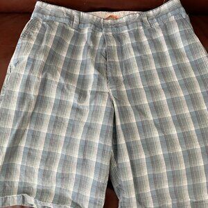 3/$15.00 Men's Dockers Shorts 33